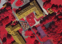Аерофотозйомка: Дослідницький інститут Сільськогосподарського університету Варшави (Польща) - кольоровий інфрачервоний знімок